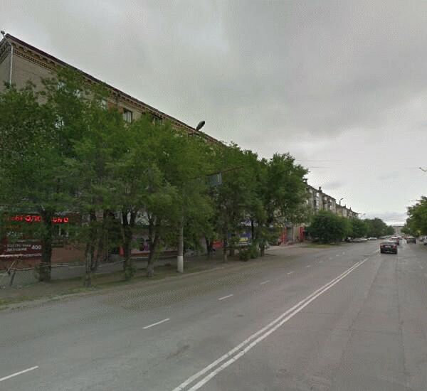 Банкомат Уральского Банка Реконструкции и Развития по адресу ул. Коли Мяготина,  д. 62а